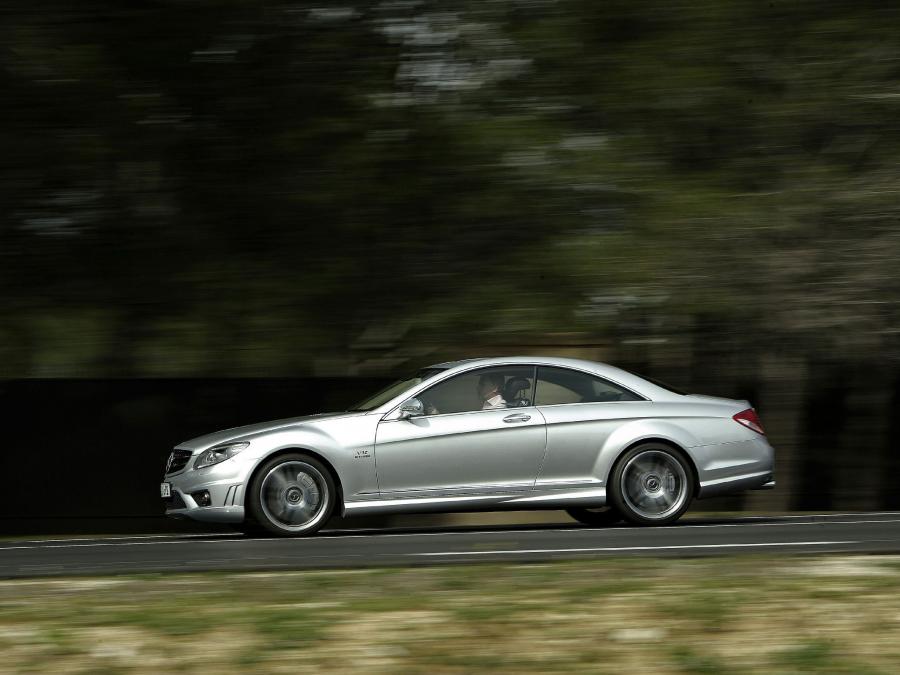  Mercedes-Benz CL65 AMG 2007 года  (фото 8 из 21)